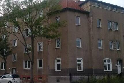 Gebäudekomplex aus 4 Mehrfamilienhäusern und Garagenhof zimmer