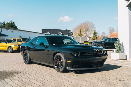 Dodge Challenger 7.653 km 46.670 &euro; Landsberg OT Oppin 06188