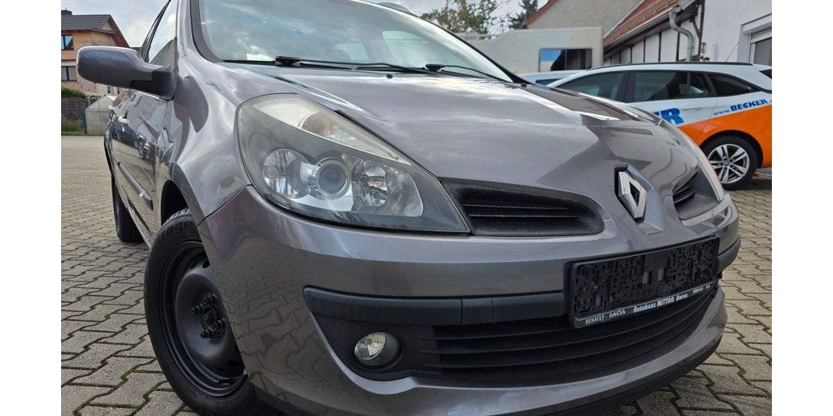 Renault Clio 170.700 km 2.499 &euro; Zwenkau 04442