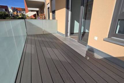 Familiengerechte 4-Zimmer-Wohnung in Merseburg mit Wannenbad, Abstellraum, Balkon und Aufzug 4 zimmer