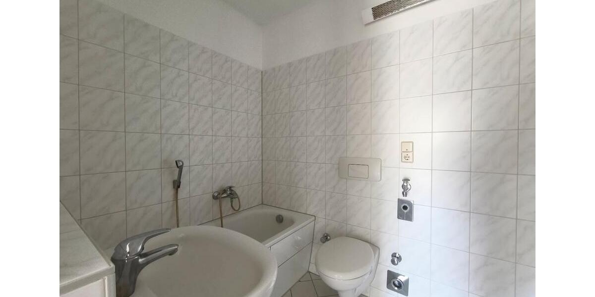 Etagenwohnung Bad Lausick - 3 Zimmer, 62 m&sup2;, 341&euro; | Angebot:26334768