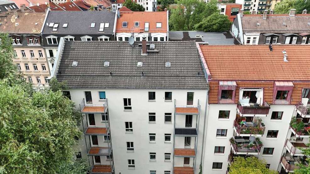 Bezugsfreie 4-R-Wohnung in denkmalgeschützten Gründerzeitgebäude, Anger-Crottendorf, mit Balkon 4 zimmer