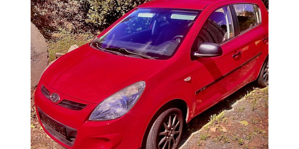 Hyundai i20 75.957 km 3.500 &euro; Leipzig 04207