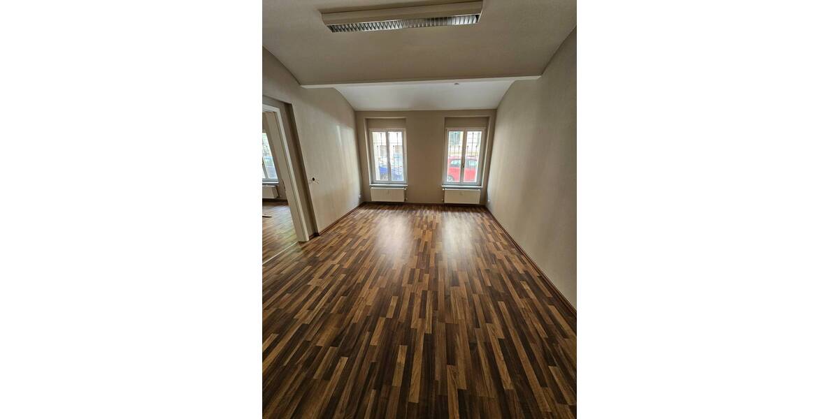 Großzügige Büro-Praxis- oder Ladenfläche in TOP Lage im Waldstraßenviertel 6 zimmer