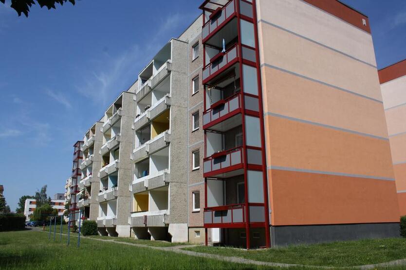 Schick sanierte 2-Raumwohnung mit Balkon und Blick ins Grüne zimmer