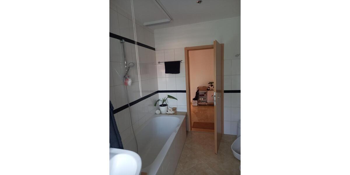 Etagenwohnung Rackwitz - 3 Zimmer, 65 m&sup2;, 91.000&euro; | Angebot:27184472