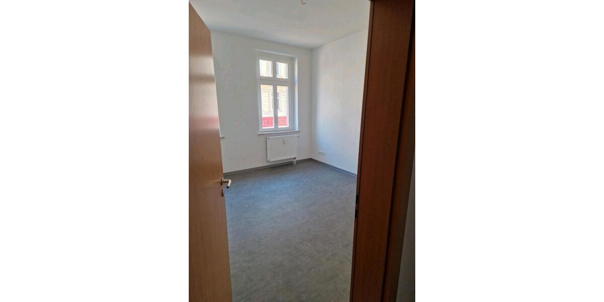 Erdgeschoßwohnung Wurzen - 3 Zimmer, 61 m&sup2;, 390&euro; | Angebot:25900550