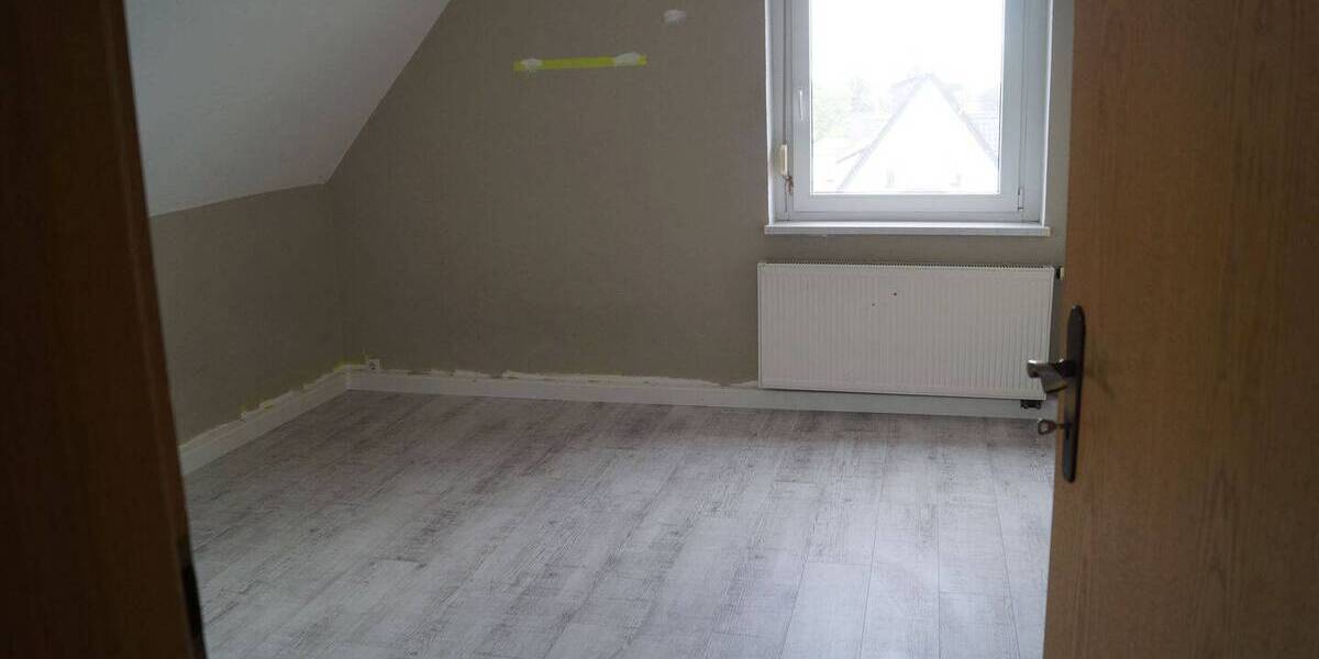 Etagenwohnung Delitzsch Gertitz - 4 Zimmer, 75 m&sup2;, 700&euro; | Angebot:26879268
