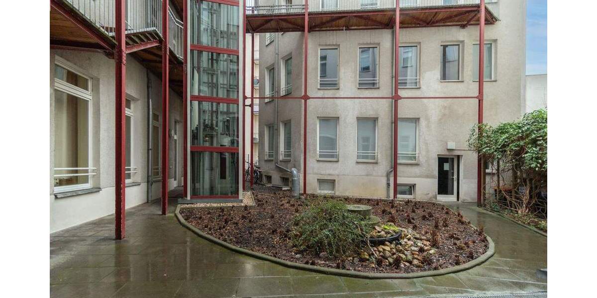 RARITÄT IM LEIPZIGER ZENTRUM Vermietete 2-Raum-Wohnung mit offener Wohnküche, Gäste-WC & Aufzug 2 zimmer