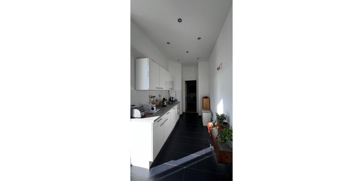 **Stuck, Sonne, Stil - 4 Zimmer voller Altbaucharme in Gohlis** 4 zimmer