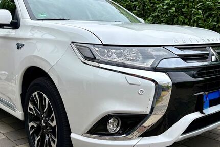 Mitsubishi Plug-in Hybrid Outlander 115.000 km 13.950 &euro; Markkleeberg 04416