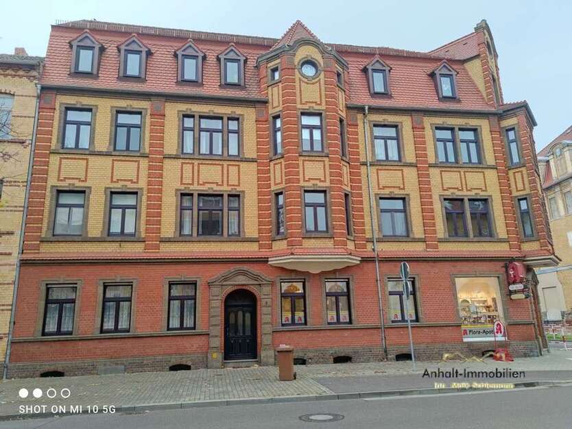 Wohnung zum Mieten in Bitterfeld 800 € 118 m²