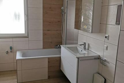 Attraktive 2 Zimmerwohnung zzgl. 33 m² Nutzfläche, Balkon, EBK und Stellplatz 2 zimmer