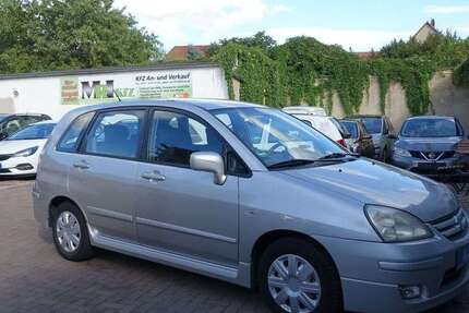 Suzuki Liana