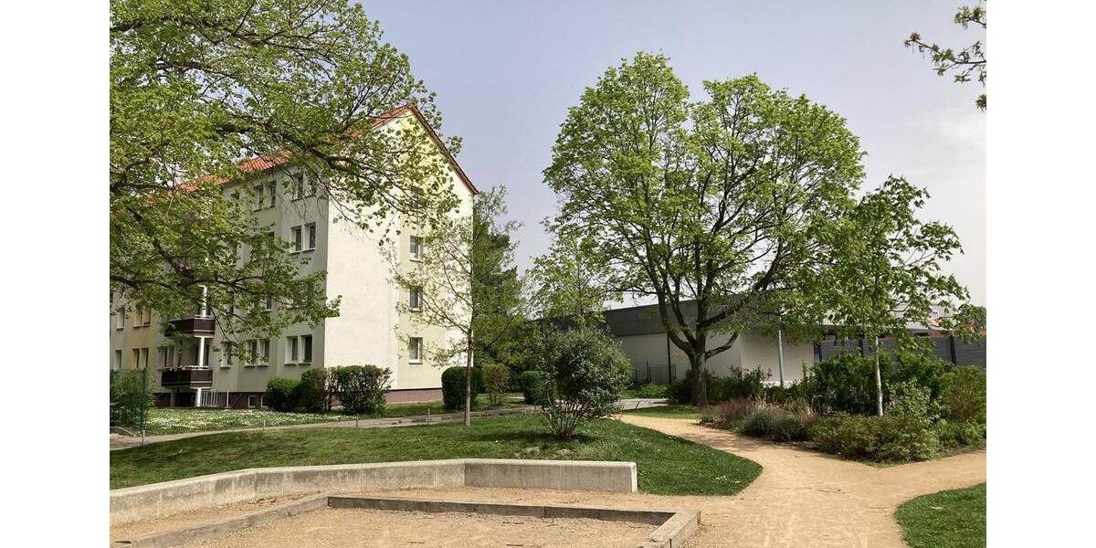 Etagenwohnung Borna - 3 Zimmer, 58 m&sup2;, 420&euro; | Angebot:25861220
