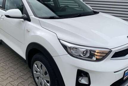 Kia Stonic 40.100 km 15.679 &euro; Schkeuditz 04435