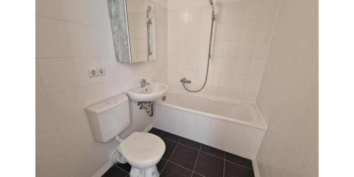 Etagenwohnung Leipzig West - 1 Zimmer, 33 m&sup2;, 304&euro; | Angebot:25581974