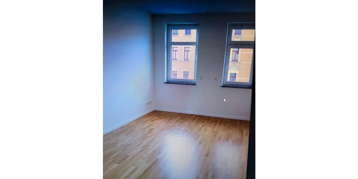 Dachgeschoßwohnung Leipzig Nordost - 4 Zimmer, 140 m&sup2;, 1.990&euro; | Angebot:25895805