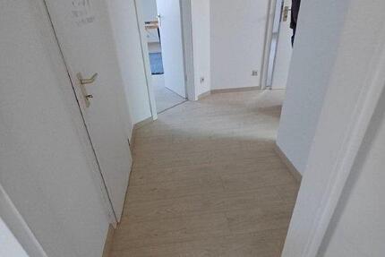 Wohnung Neukieritzsch - 3 Zimmer, 66 m&sup2;, 380&euro; | Angebot:26178165