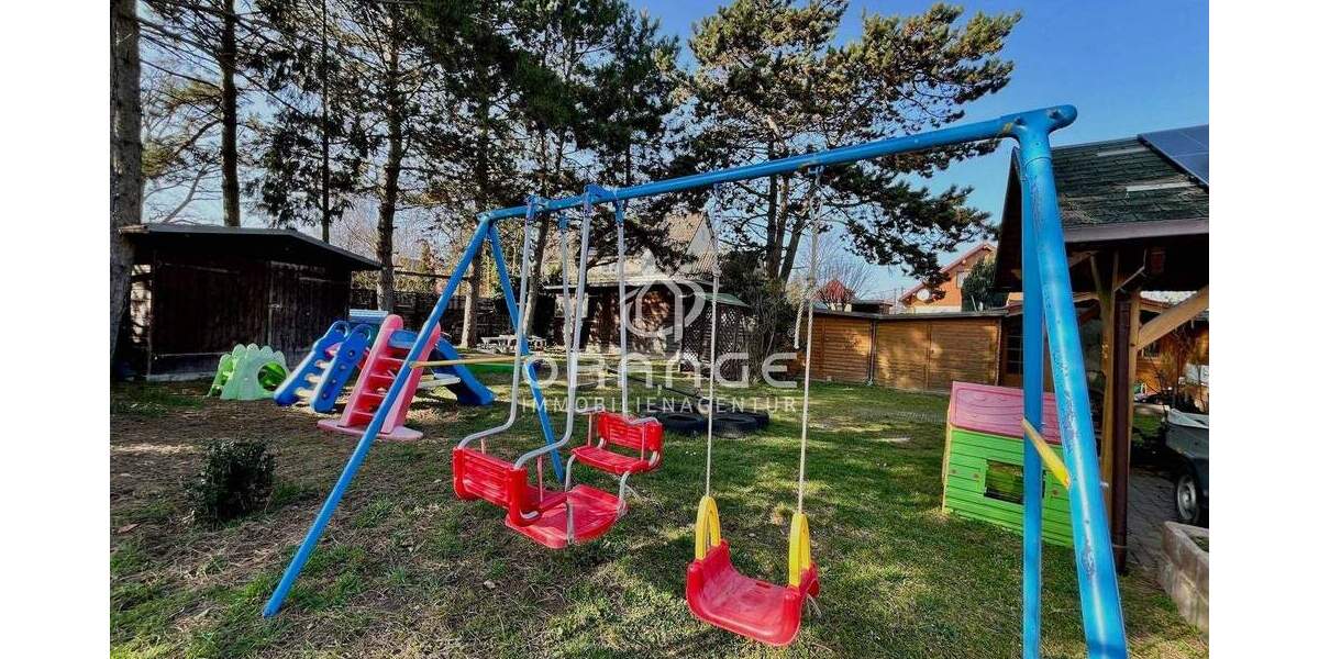 Mehrfamilienhaus, Wohnhaus Leipzig- Burghausen / Rückmarsdorf Burghausen-Rückmarsdorf - 9 Zimmer, 240 m&sup2;, 675.000&euro; | Angebot:25815670