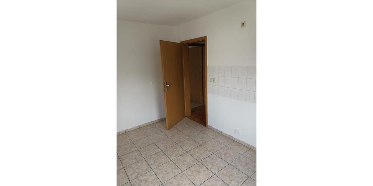 Erdgeschoßwohnung Wurzen - 2 Zimmer, 55 m&sup2;, 330&euro; | Angebot:25444212