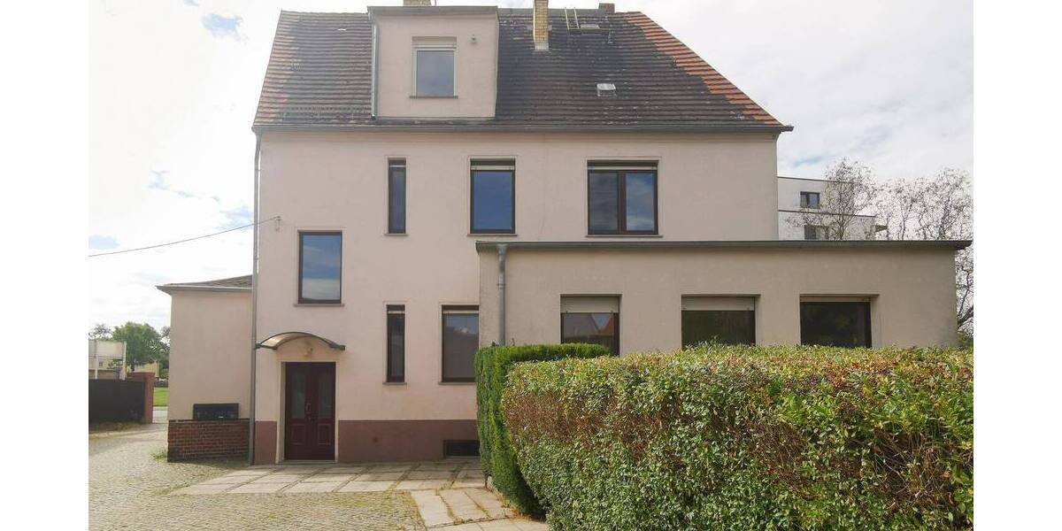 Arbeiten und Wohnen, kleines MFH oder Mehrgenerationenhaus - teilsaniert, individuell gestaltbar 9 zimmer