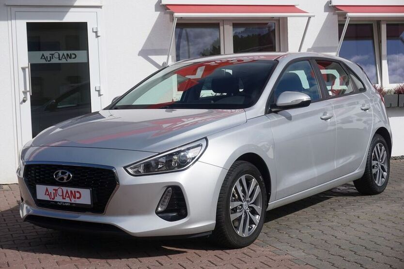 i30