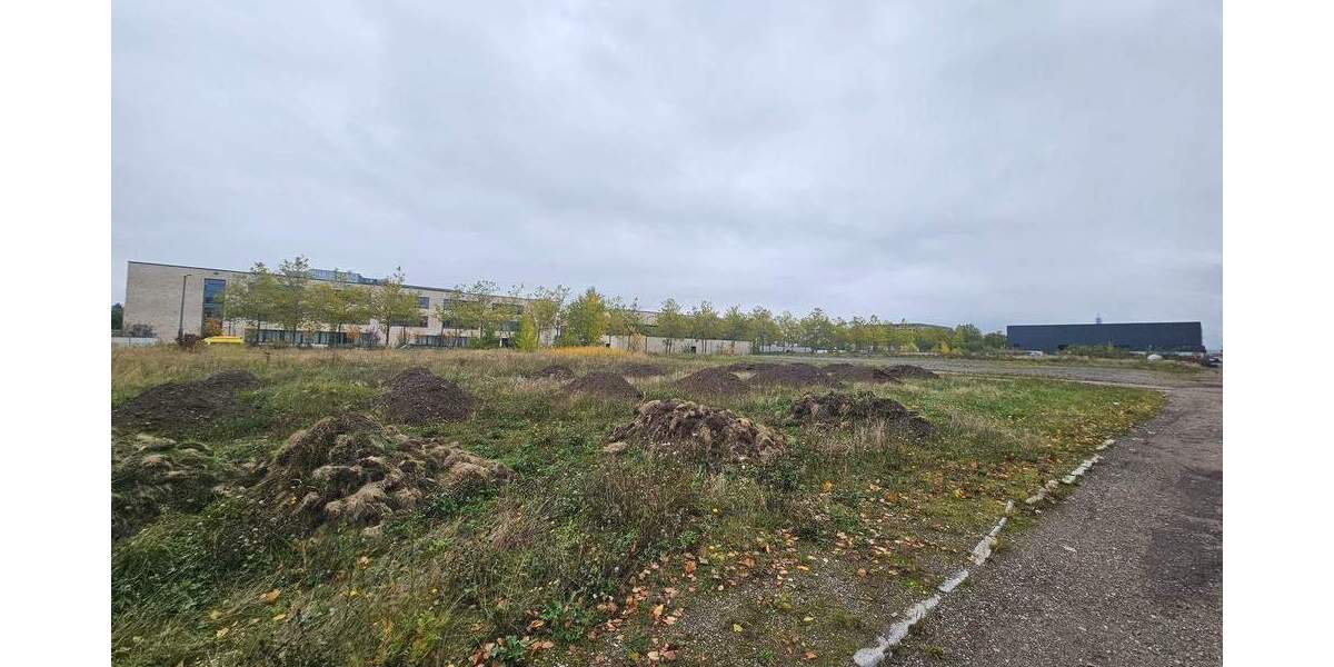 Ca. 10.384 m² großes Gewerbe Baugrundstück in Wiederitzsch, nahe der 