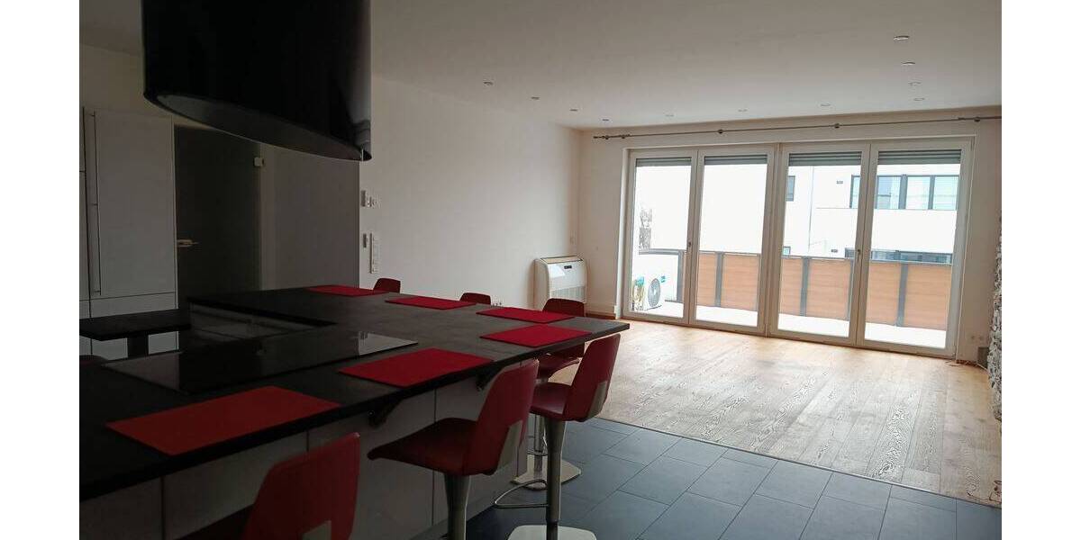 Etagenwohnung Zwenkau - 3 Zimmer, 108 m&sup2;, 1.499&euro; | Angebot:26308337