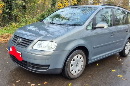 VW Touran 251.000 km 3.450 &euro; Zwenkau 04442