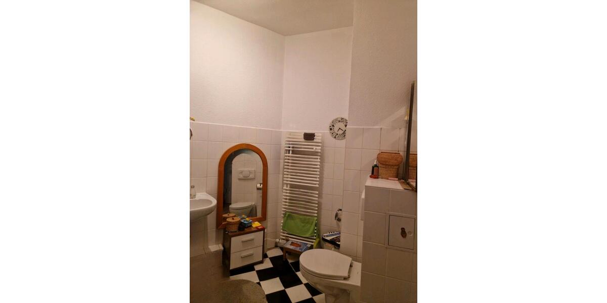 Etagenwohnung Leipzig Südwest - 2 Zimmer, 70 m&sup2;, 530&euro; | Angebot:25479181