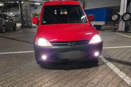 Opel Combo 104.000 km 4.999 &euro; Leipzig 04155