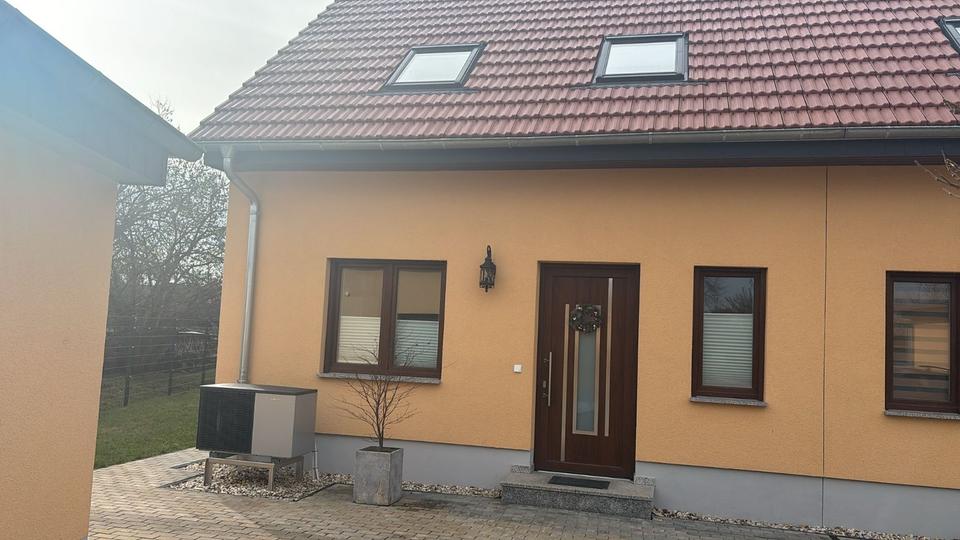 Doppelhaushälfte Schkeuditz - 4 Zimmer, 110 m&sup2;, 1.500&euro; | Angebot:25159467