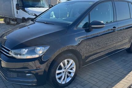 VW Touran 330.000 km 8.200 &euro; Leipzig 04347