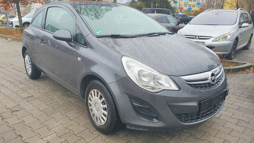 Opel Corsa 156.000 km 3.600 &euro; Borna 04552
