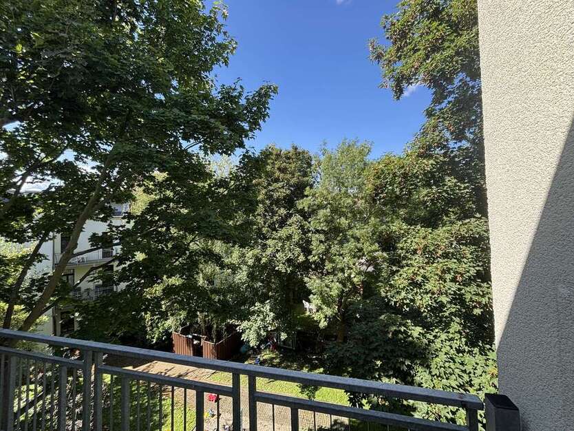 +++ Aus 2 mach 1 - Gohlis Süd - 4 - Zimmer - 2 - Bäder - Balkon +++ 4 zimmer