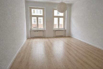 Wohnung Leipzig Ost - 18 Zimmer, 50 m&sup2;, 430&euro; | Angebot:26049359