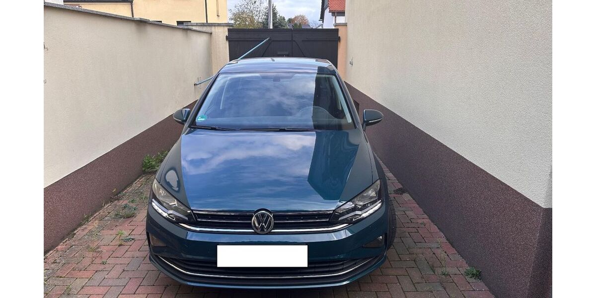 VW Golf Sportsvan 26.500 km 18.400 &euro; Wiedemar 04509