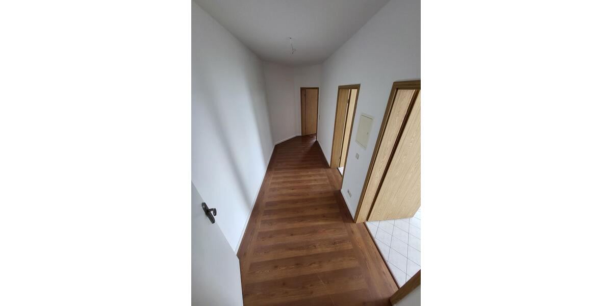 Erdgeschoßwohnung Delitzsch - 5 Zimmer, 122 m&sup2;, 1.100&euro; | Angebot:24393509