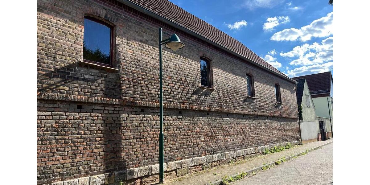 Mehrfamilienhaus, Wohnhaus Hohenmölsen - 12 Zimmer, 300 m&sup2;, 152.000&euro; | Angebot:25209956