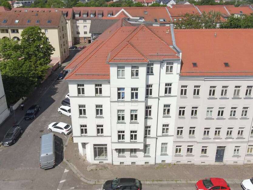 Investieren in Leipzig-Schönefeld: Denkmalgeschütztes ETW-Paket mit 5 Einheiten zimmer