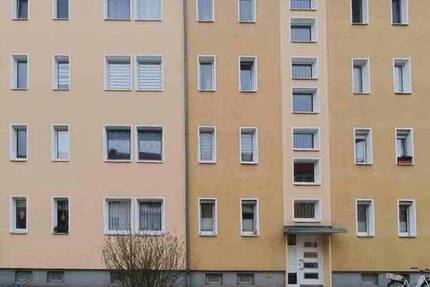 Wohnung Pegau - 2 Zimmer, 47 m&sup2;, 35.000&euro; | Angebot:26082658