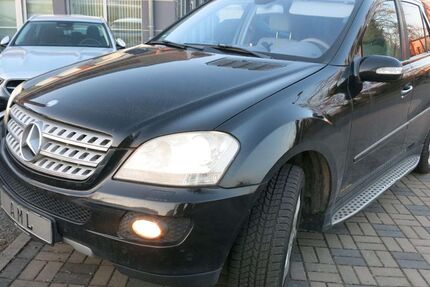 Mercedes-Benz ML 280 220.000 km 5.990 &euro; Lucka 04613