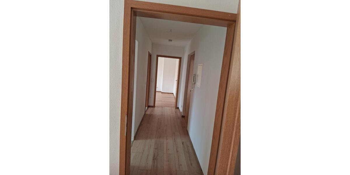 Etagenwohnung Hohenmölsen - 2 Zimmer, 46 m&sup2;, 400&euro; | Angebot:26447883