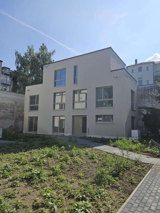 Haus zum Mieten in Leipzig 2.587 € 163.74 m²
