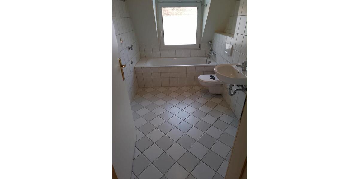 Dachgeschoßwohnung Leipzig Süd - 2 Zimmer, 48 m&sup2;, 517&euro; | Angebot:25722067