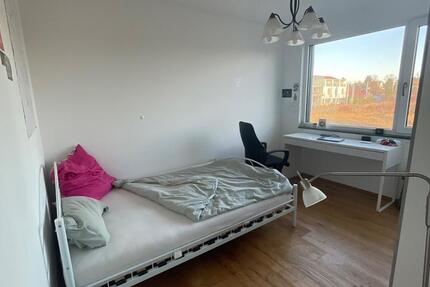 möbliertes Zimmer Leipzig– frei ab 01.02.2026-31.07.20 :) 15 zimmer