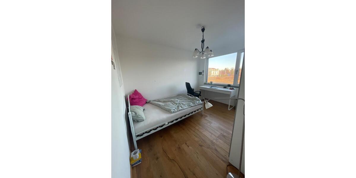 möbliertes Zimmer Leipzig– frei ab 01.02.2026-31.07.20 :) 15 zimmer