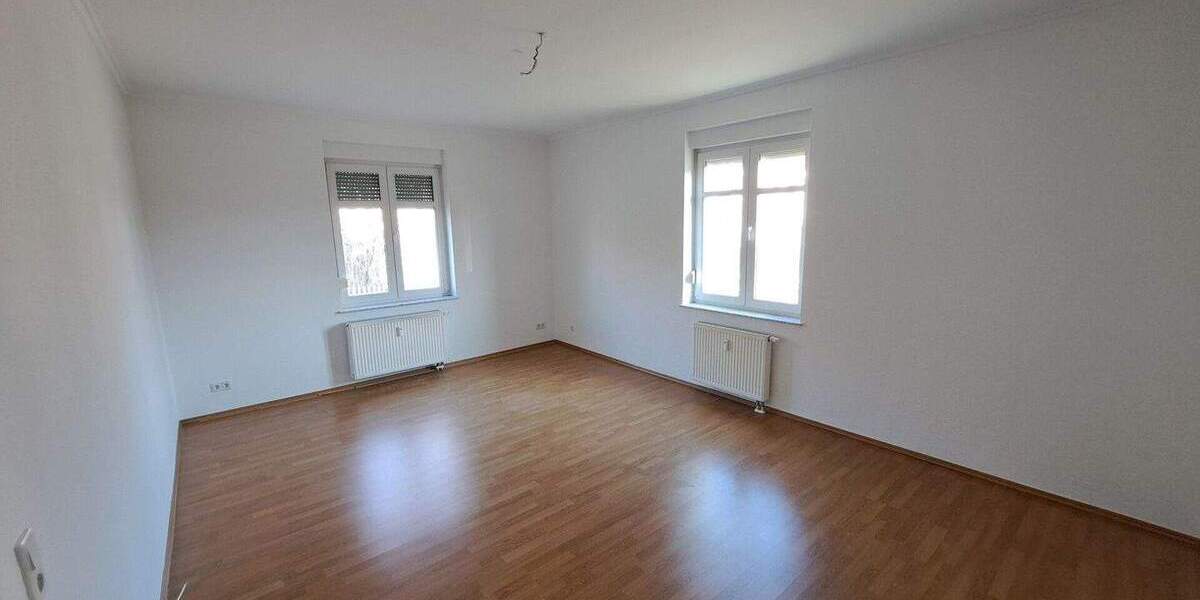 Etagenwohnung Leuna - 3 Zimmer, 95 m&sup2;, 180.000&euro; | Angebot:25740298