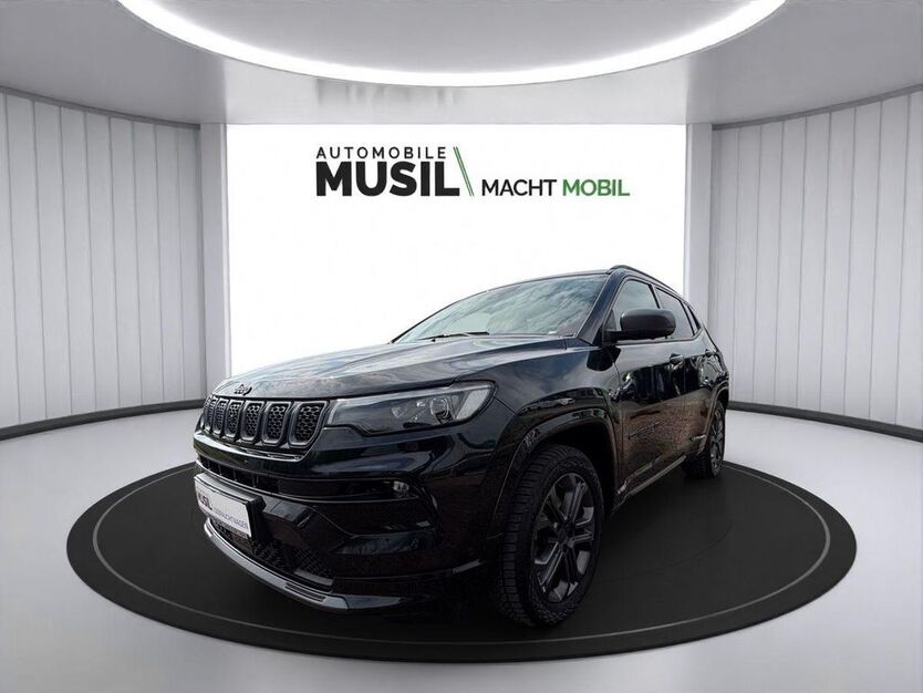 Jeep Compass 83.790 km 19.980 € Leipzig 04207